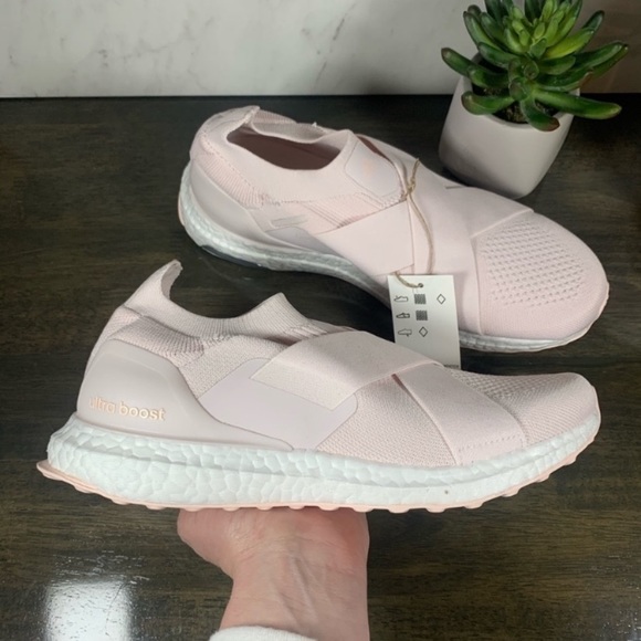 adidas UltraBOOST DNA Slip On Orchid Tint - Picture 6 of 7